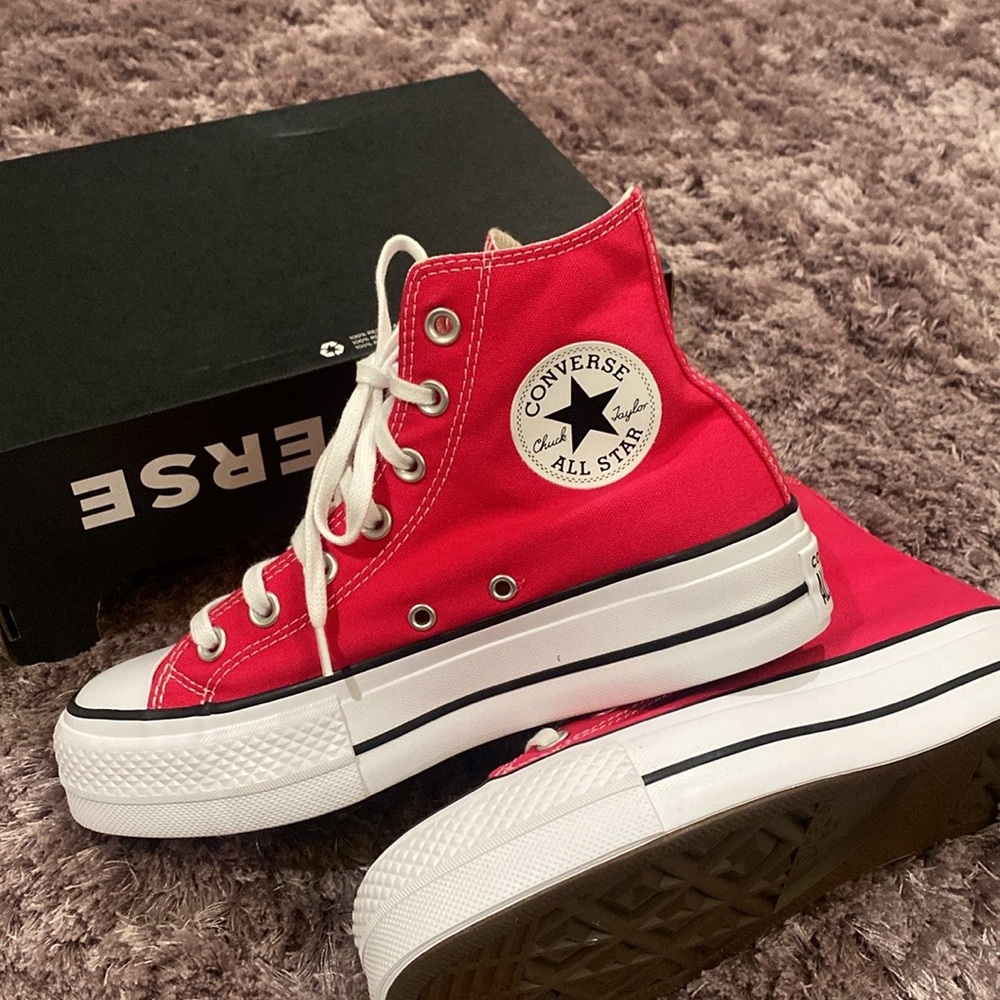 Converse - Picture 10 of 12